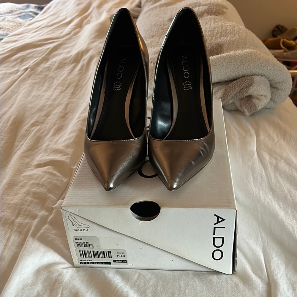 Aldo Silver Stiletto Heels Elegant Metallic Pumps